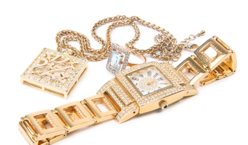 Złote zegarki Swarovski